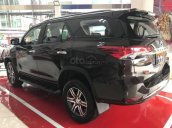 Bán Toyota Fortuner 2.4G AT 2019 xe giao ngay, ưu đãi sốc: Giảm tiền mặt + BHVC + PK chính hãng, LH 0941115585