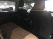 Toyota Innova 2.0E 2018, đã full giáp bảo vệ