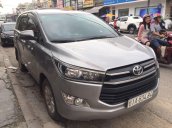 Cần bán Toyota Innova 2.0E sản xuất năm 2019, màu xám (ghi), giá 745tr