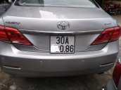 Bán xe Toyota Camry 2.4 chính chủ màu bạc