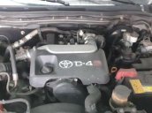 Cần bán lại xe Toyota Fortuner năm 2010, màu bạc xe gia đình