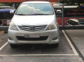 Bán Toyota Innova G màu bạc, gia đình sử dụng, nguyên bản, đẹp xuất sắc