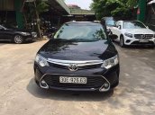 Chính chủ bán xe Toyota Camry 2.0E đời 2017, màu đen