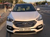 Cần bán xe Hyundai Santa Fe sản xuất 2017, giá 980 triệu 13.000KM