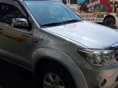 Cần bán xe Toyota Fortuner 2.7V 4x4 AT sản xuất 2009, màu bạc  