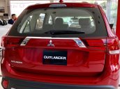 Bán Mitsubishi Outlander 2.0 CVT đời 2019, màu đỏ, giá cực cạnh tranh trong tháng 9
