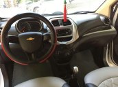 Bán Chevrolet Spark năm 2018, màu trắng còn mới