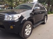 Cần bán lại xe Toyota Fortuner sản xuất 2011, màu đen chính chủ, giá cạnh tranh