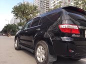 Cần bán lại xe Toyota Fortuner sản xuất 2011, màu đen chính chủ, giá cạnh tranh