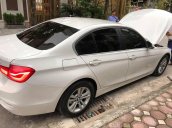 Chính chủ bán ô tô BMW 3 Series 320i sản xuất 2016, màu trắng, xe nhập, giá tốt