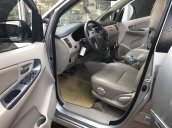 Bán xe Toyota Innova 2.0E đời 2016, màu bạc, giá 568tr