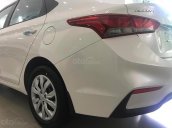 Cần bán Hyundai Accent 1.4 MT Base đời 2019, màu trắng, giá chỉ 425 triệu