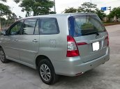 Cần bán Toyota Innova 2.0E 2016, màu bạc