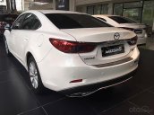 Cần bán xe Mazda 6 2.0 năm sản xuất 2019, màu trắng