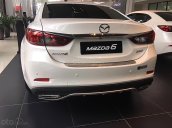 Cần bán xe Mazda 6 2.0 năm sản xuất 2019, màu trắng