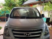 Bán Hyundai Starex sản xuất năm 2015, số sàn, máy dầu 9 chỗ