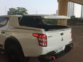 Bán xe Mitsubishi Triton 4x2AT Mivec đời 2018, màu trắng, nhập khẩu