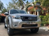 Cần bán gấp Ford Everest năm sản xuất 2010, nhập khẩu số sàn, 490 triệu