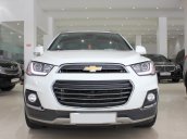 Bán xe Chevrolet Captiva Revv 2.4 2016, màu trắng, xe đẹp, chính chủ