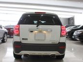 Bán xe Chevrolet Captiva Revv 2.4 2016, màu trắng, xe đẹp, chính chủ