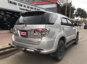 Bán Toyota Fortuner sản xuất 2016, màu bạc số sàn, giá chỉ 870 triệu