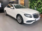 Xe Mercedes E200 2019 mới - thông số kỹ thuật, giá lăn bánh, khuyến mãi 12/2019, tặng 50% phí trước bạ