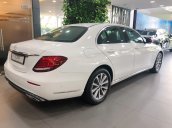 Xe Mercedes E200 2019 mới - thông số kỹ thuật, giá lăn bánh, khuyến mãi 12/2019, tặng 50% phí trước bạ