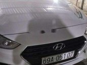Cần bán Hyundai Accent sản xuất năm 2018, màu trắng, chính chủ