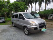 Cần bán Hyundai Starex năm sản xuất 2004, màu bạc, nhập khẩu 