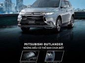 Bán Mitsubishi Outlander năm 2018, màu bạc, xe nhập