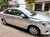 Cần bán gấp Toyota Vios 2016, màu bạc số sàn, giá 420tr