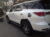 Cần bán xe Toyota Fortuner năm sản xuất 2017, hai màu, nhập khẩu