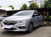 Cần bán xe Honda City 1.5TOP năm 2018, màu bạc, 560 triệu