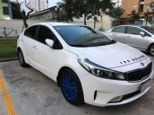 Bán Kia Cerato sản xuất 2017, màu trắng, xe gia đình