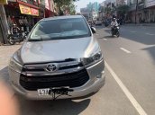 Bán Toyota Innova 2.0V năm 2016, màu xám, 755 triệu