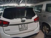 Cần bán Kia Rondo năm sản xuất 2018, màu trắng, đi chỉ 1400km