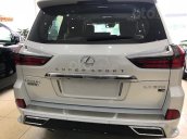 Lexus LX570 Autobiography MBS 4 ghế massage màu trắng, nội thất nâu da bò, model 2020 mới nhất