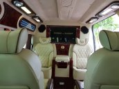 Bán Ford Transit DCar Limousine VIP 10 chỗ màu trắng, sản xuất 2014
