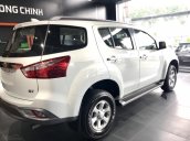 Bán Isuzu mu-X B7 số sàn màu trắng 2019