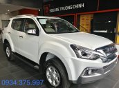 Bán Isuzu mu-X B7 số sàn màu trắng 2019