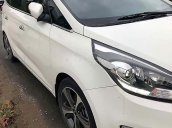 Bán xe Kia Rondo đời 2015, màu trắng còn mới