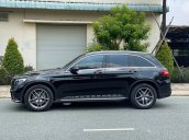 Bán xe Mercedes GLC300 2018 màu đen bản mới nhất có Apple Carplay, trả trước 750 triệu nhận xe ngay