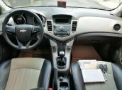 Bán Chevrolet Cruze đời 2015, màu trắng