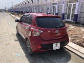 Cần bán gấp Hyundai Grand i10 đời 2019, màu đỏ, nhập khẩu nguyên chiếc, chính chủ