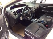 Bán Honda Civic 2.0 tự động 2012, màu trắng cực kỳ trẻ trung