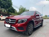Mercedes GLC 250 4Matic màu đỏ, sản xuất và đăng ký 10/2019, tên tư nhân