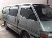 Cần bán lại xe Toyota Hiace đời 2000