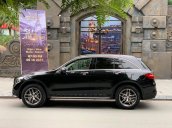 Mercedes GLC300 - 4Matic đời 2017 màu đen/kem xuất sắc. ĐT: 0936125888