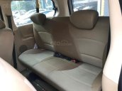 Bán Hyundai Starex năm sản xuất 2016, màu xám (ghi), xe nhập, máy dầu, số sàn, 1 chủ mua mới từ đầu, biển Bình Dương