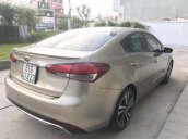 Cần bán xe Kia Cerato 1.6AT 2017, màu vàng, 555 triệu